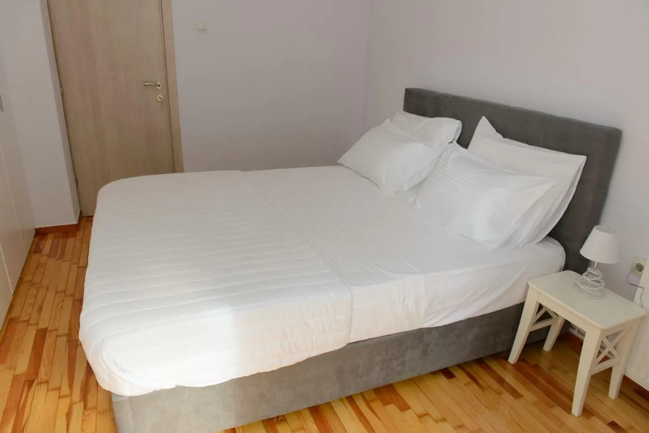 Grey Suite Filoxenia Saloniki Apartament